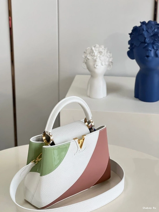 LOUIS CAPUCINES VUITTON BB 0816